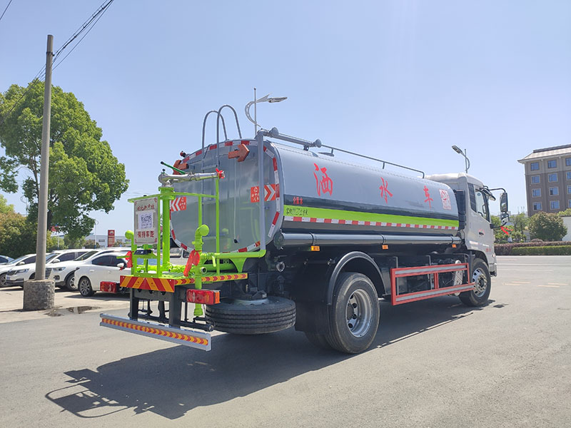中潔牌XZL5184GSS6型灑水車(chē)